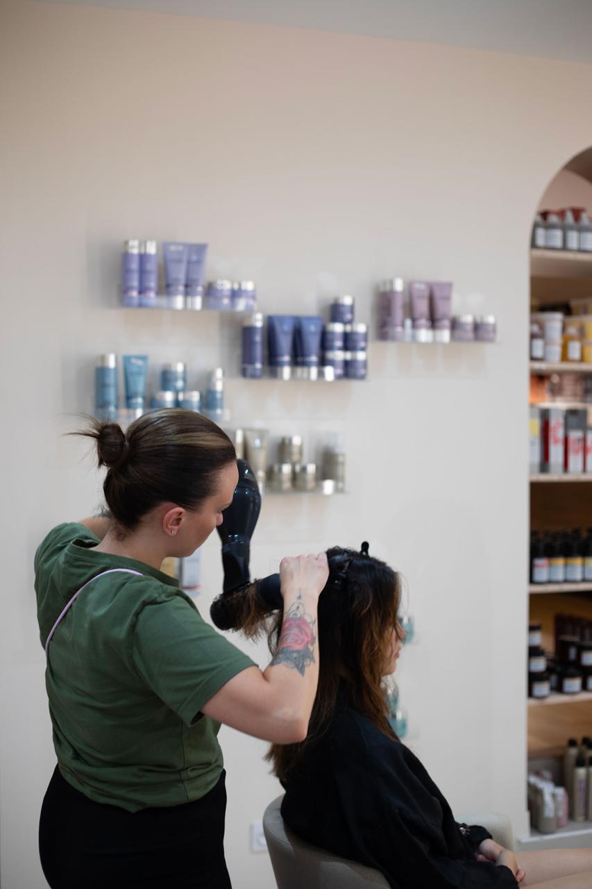 Quelle routine cheveux adopter pour cet hiver ?